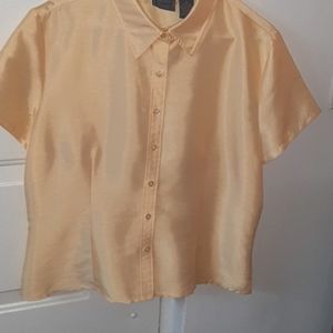 Laura Scott Short Sleeve Button Down Blouse